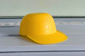 Czapeczka żółta